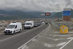 Fino al 15 giugno chiusure della “Sorrentina” per i lavori al viadotto