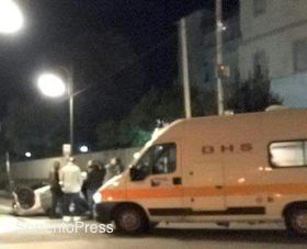 Auto si ribalta in viale dei Pini, paura per la conducente – foto –