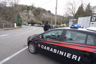 Video del blitz dei carabinieri per catturare la gang della rapina in villa a Massa Lubrense