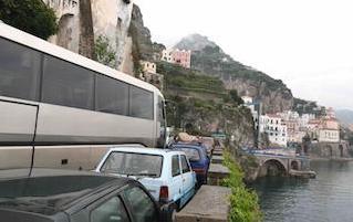 Il Tar conferma lo stop ai bus lunghi più di 8 metri sull’Amalfitana