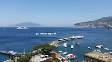 Incidente per il jet in viaggio tra Positano e Sorrento, denunciato il comandante