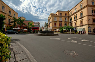 I commercianti di Vico Equense lanciano un sito per lo shopping online