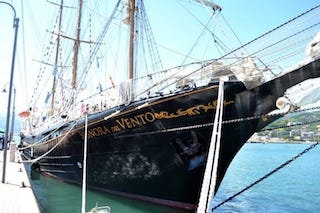 La Nave Scuola La Signora del Vento a Castellammare