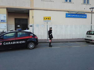 Pusher arrestato da carabiniere fuori servizio alla stazione di Piano di Sorrento