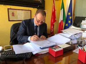Il sindaco di Sorrento risponde alla lettera-appello di un lavoratore