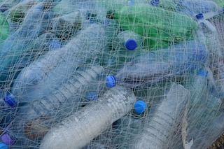 A Sorrento e Piano borse in cambio di plastica