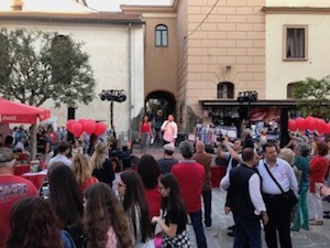 Ieri sera a Sorrento il flash mob contro la violenza di genere – foto e video –