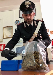 Sorpreso a Sorrento con quasi 400 grammi di droga, arrestato