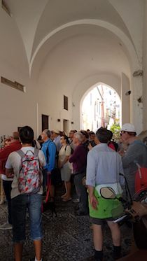 Passeggiata e raccolta di rifiuti, a Sorrento domenica ecologica