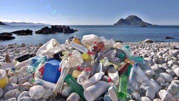 Il Comune di Capri vieta la plastica usa e getta