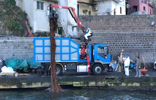 Più di 10 tonnellate di rifiuti recuperate nel mare di Sorrento – video –