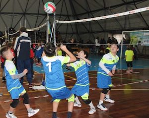 In costiera sorrentina opportunità per avvicinare i più piccoli allo sport con la Fly Volley