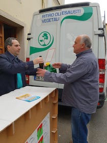 Isola Ecologica itinerante di Sorrento, raccolti quintali di olio esausto e materiali da riciclare