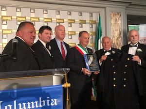 Il sindaco di Sorrento Giuseppe Cuomo premiato a New York