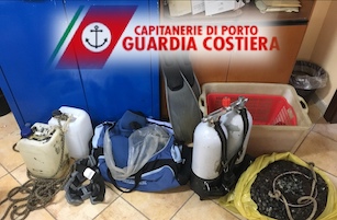 Vongole a rischio, nuovo sequestro della Capitaneria