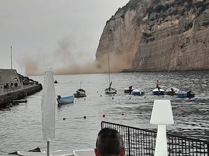 Frane di Punta Gradelle e Vallone Lavinola, fuochi ridotti per la Madonna del Lauro