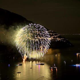 Grande spettacolo di fuochi di Ferragosto a Positano – video –