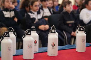 Le scuole di Sorrento diventano plastic free