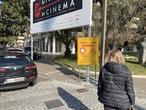 Lavori fatti male, dopo 8 mesi chiude di nuovo piazza Lauro a Sorrento