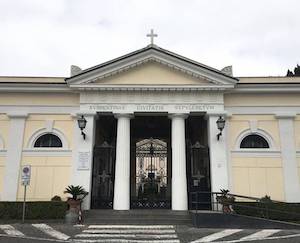 Lunedì riapre il cimitero di Sorrento – orari e prescrizioni –