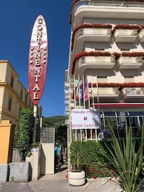 La ripresa del turismo a Sorrento, alzabandiera all’hotel Continental – video –
