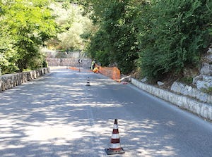 Avviati i lavori di rifacimento dell’asfalto della Sorrento-Massa Lubrense