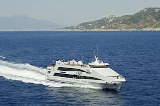 Riprendono i collegamenti Snav con le Eolie in totale sicurezza