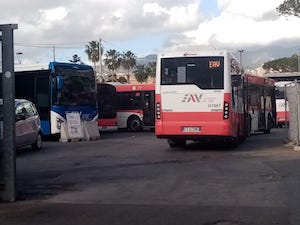 In costiera bus Eav vecchi che si guastano di continuo: Dove sono i nuovi mezzi?