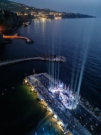 Concerto di fine anno in riva al mare per i ragazzi del Grandi di Sorrento – foto –