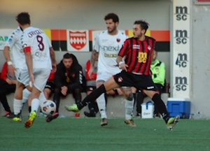 Il Sorrento con il Nardò non va oltre lo 0-0