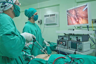 L’associazione Rf78 dona un videolaparoscopio all’ospedale di Sorrento
