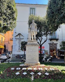 Tornano a splendere le aiuole pubbliche di Sorrento