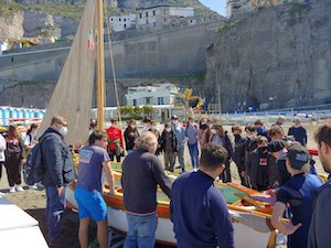 A Meta e Piano di Sorrento corsi di vela e kayak e lezioni sul mare