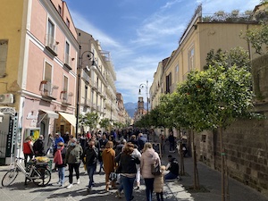 Turismo. Pasqua record a Sorrento e dintorni: 100mila presenze – foto –