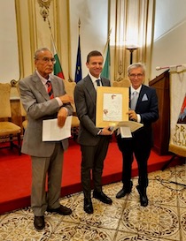 Premio Civiltà Vesuviana al sindaco di Sorrento