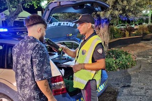 Operazione guida sicura in penisola sorrentina, multe e patenti ritirate