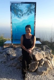 Dedicata alle donne iraniane l’installazione al monte San Costanzo di Massa Lubrense