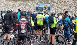 targa-pantani-valico-chiunzi-2 copia