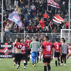 Poule scudetto serie D, Sorrento in finale con Sestri Levante