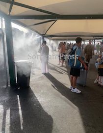 Caldo torrido, nebulizzatori al molo Beverello di Napoli