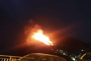 Incendio a monte San Costanzo di Massa Lubrense