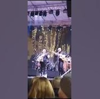 Sorrento. Grande folla per il concerto dei Gipsy Kings in ricordo di Mariano Russo – video –