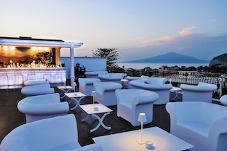 È in penisola sorrentina il migliore bar d’albergo italiano 2023
