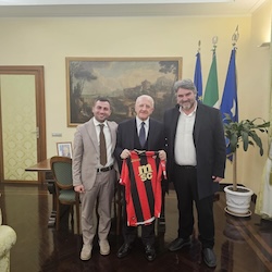 Illustrato al governatore De Luca il progetto del nuovo stadio di Sorrento