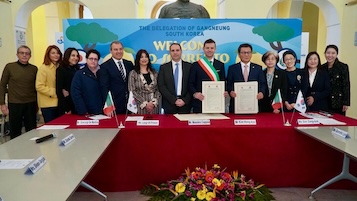 Ufficializzato il gemellaggio tra Sorrento e la città coreana di Gangneung