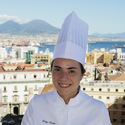 Contest miglior babà, Giusy Persico del ristorante Il Buco di Sorrento presenta il Babàrancio