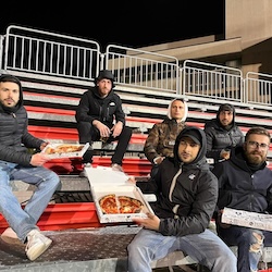 Sorrento-Catania, allo stadio pizze per tutti