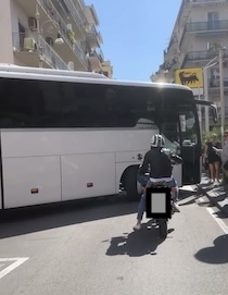 Transito di bus e camion a Sorrento, modificata l’ordinanza