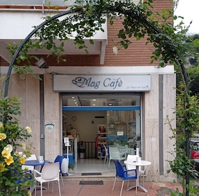 Festa a Sorrento per i 10 anni di attività del Mag Café