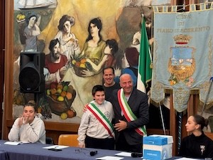 sindaco-ragazzi-piano